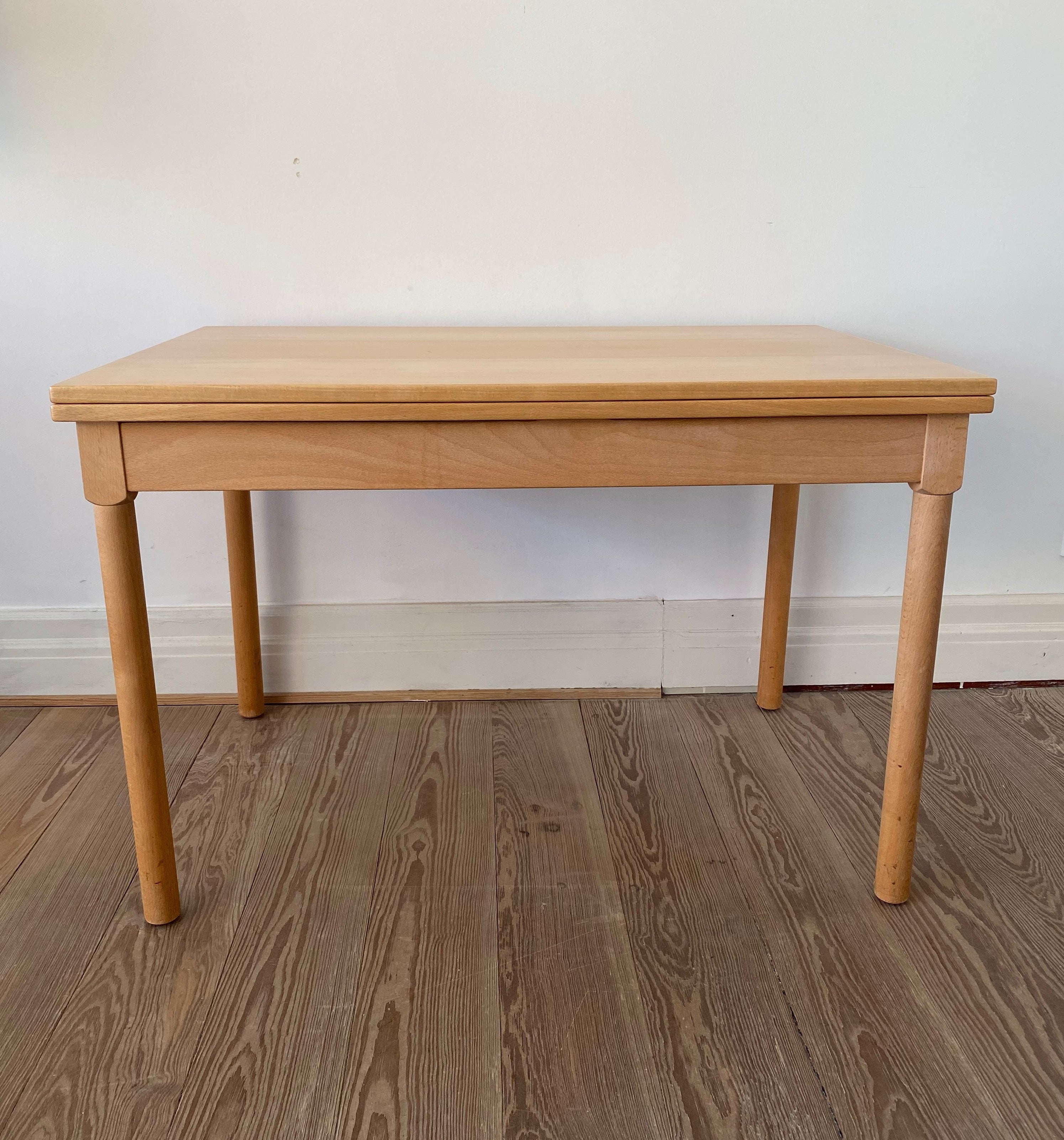 Fritz Hansen/ Børge Mogensen/ Model 4500 Børge Mogensen model 4500 table - MOTO FURNITURE 北欧家具