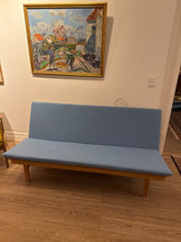 Indlæs billede til gallerivisning 2218 sofa
