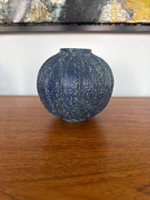 Indlæs billede til gallerivisning Vase
