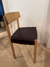 Indlæs billede til gallerivisning J39
