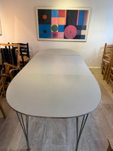 Indlæs billede til gallerivisning Spisebord
